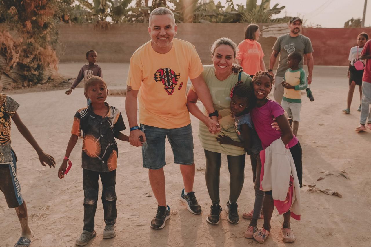 Carrousel Fotos Apadrinhe uma criança 02